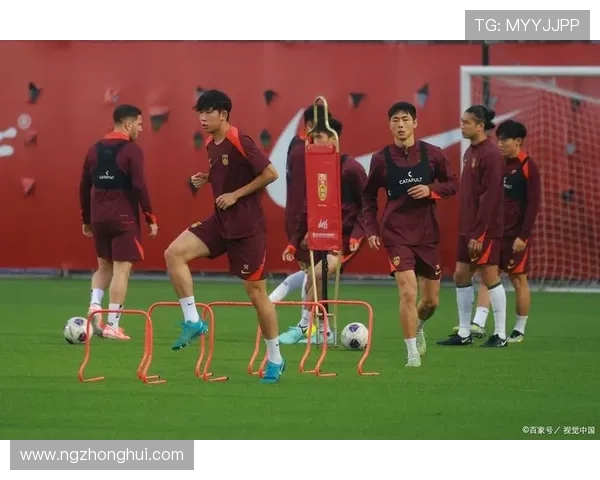 国足迎战乌兹别克斯坦世预赛关键之战前景解析阵容博弈与出线希望