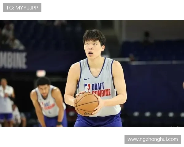 杨瀚森好友马卢阿奇16分钟内高效表现贡献7分7篮板展现实力